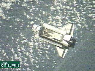Космический корабль "Атлантис" с пятью астронавтами на борту отстыковался от Международной космической станции