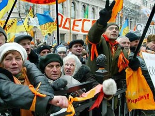 Бывший охранник президента Украины Леонида Кучмы, бывший народный депутат и собственник оппозиционной киевской радиостанции "Континент", которые находятся в США, сразу после победы так называемой "оранжевой революции" заявили о желании возвратиться на Укр