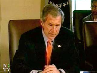 В США опубликованы тайные записи бесед с президентом страны Джорджем Бушем, сделанные в его бытность губернатором штата Техас