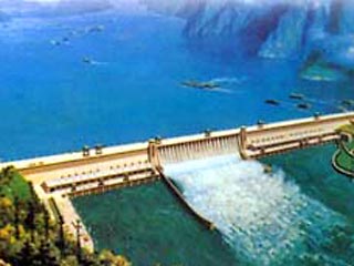По плану строительства электротехнического сооружения "Три ущелья" на реке Янцзы, город Дачан будет затоплен водохранилищем