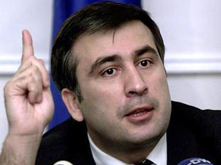 Правительство повысило зарплату Саакашвили до 2200 долларов в месяц