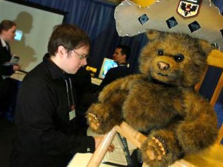Компания Microsoft создала медведя-робота, который будет следить за детьми