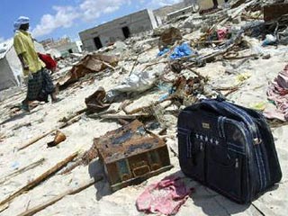Цунами вынесло на побережье Сомали тонны ядерных и токсических отходов