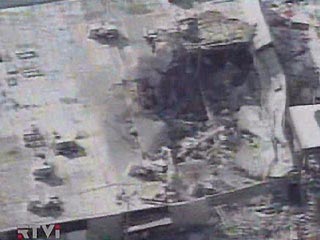     Мощный взрыв снес в субботу крышу в зоомагазине американского города Итонтаун