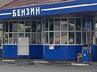 В Волгоградской области в пятницу совершено разбойное нападение на автозаправочную станцию, убита оператор, похищена часть ночной выручки