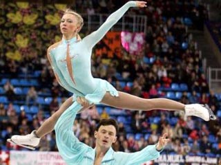Российские пары захватили лидерство на чемпионате мира по фигурному катанию в Москве