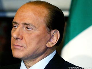 В Италии мошенник выманил подарков на 200 тыс. евро под видом пресс-секретаря Берлускони