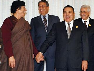 Муаммар Каддафи стал главной звездой завершившегося в четверг в Алжире 17-го саммита руководителей арабских стран