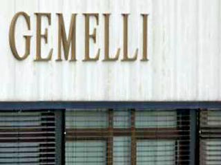 Иоанн Павел II может быть снова госпитализирован в клинику "Джемелли"
