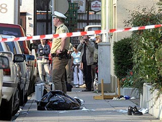 В Германии маньяк с самурайским мечом, который ворвался в церковь, убил женщину, отрубил руку мужчине и серьезно ранил еще двух человек