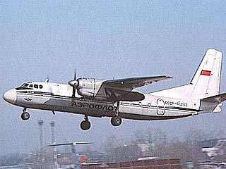 Самолет Ан-24 с и.о. губернатора Пермской области на борту совершил аварийную посадку