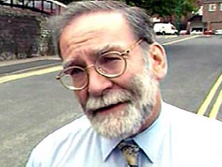 Труп знаменитого серийного убийцы Гарольда Шипмана, известного как Доктор Смерть повесившегося в тюремной камере в январе прошлого года, кремирован 19 марта 2005 года