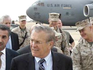 В Багдад во вторник утром неожиданно прибыл министр обороны США Дональд Рамсфельд