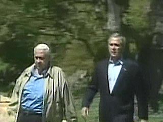 Президент США Джордж Буш и премьер-министр Израиля Ариэль Шарон подробно обсудили ситуацию вокруг Ирана, однако не затрагивали вопрос о возможности военного удара Израиля по Исламской республике