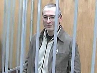Мосгорсуд оставил Ходорковского под стражей до середины июля