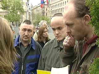Во вторник были задержаны сопредседатель этой организации Владимир Сливяк и двое из числа пострадавших от деятельности челябинского комплекса "Маяк", который принимал ядерные отходы из Венгрии