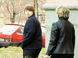 В Твери оправдан 16-летний актер "Ералаша Михаил Казаков, обвиняемый в убийстве 20-летнего Кирилла Гуркина. Родственники погибшего написали ходатайство о "примирении сторон"