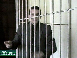 Ближайшие десять лет Валерий Азизов проведет в тюрьме, а затем еще пятнадцать с половиной - в колонии строгого режима