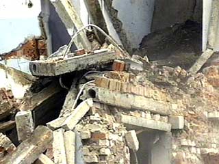 В Пакистане 10 человек погибли в результате обрушения прошедшей ночью 4-этажного дома в городе Лахор