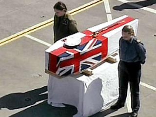 Вдова погибшего в Ираке британского солдата обвинила в его гибели премьер-министра Великобритании Тони Блэра