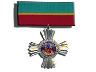 Алексий II вручил ветеранам войны и действующим военачальникам орден князя Дмитрия Донского