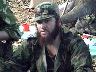 Один из лидеров сепаратистов Доку Умаров утверждает, что родственников "лидеров сопротивления" похищают люди Рамзана Кадырова, и потому ограничиваться территорией Чечни больше нет смысла