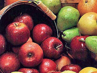 В России с понедельника введен запрет на ввоз цветов, зерна, овощей и фруктов из Молдавии. Таким образом, Молдова лишится одного из основных своих импортеров, а в России минимум на 10% подорожают фрукты