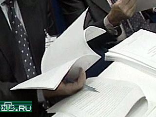 Общественность требует отставки виновных в аварии "Курска"