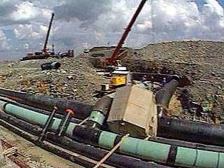 Первый этап строительства нефтепровода Тайшет-Находка будет завершен уже в 2008 году, в наполнении его нефтью будут участвовать "Сургутнефтегаз" и ЮКОС