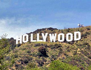 В Голливуде новая услуга - "цифровое уменьшение груди"