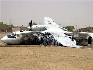 В Судане в четверг потерпел катастрофу самолет российского производства. По предварительным данным, погибли пять человек, В результате пять человек погибли и около 30 получили тяжелые ранения. Об этом сообщила администрация аэропорта суданской столицы