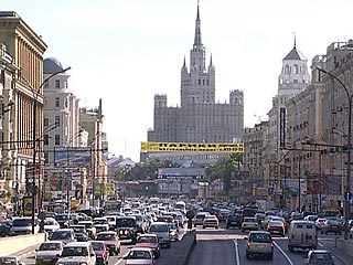 Примерно на 25% увеличится пропускная способность московской дорожной сети после внедрения автоматической системы управления (АСУ) автомобильными потоками на территории города