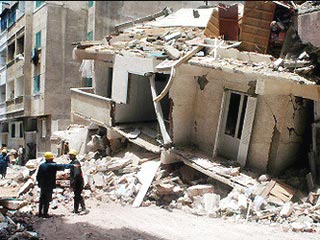 Число жертв обрушения дома в Александрии возросло до 12 человек