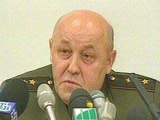 Начальник Генерального штаба Вооруженных Сил РФ генерал армии Юрий Балуевский заявил во вторник, что недвижимое имущество, которое находится на 142-м заводе, не будет передано грузинской стороне, поскольку оно является имуществом российских Вооруженных Си