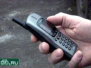 Уральские сотовые телефоны сами звонили в Германию
