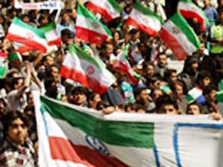 Иранские женщины рвутся на спортивные трибуны