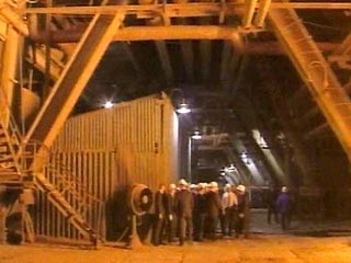 В Челябинской области на агломерационной фабрике Магнитогорского металлургического комбината во время проведения работ по демонтажу оборудования обрушился скруббер (составная часть сероулавливающей установки СУЦ-3). Погибли трое рабочих