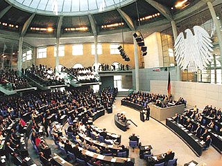В Германии 1 июля парламент будет голосовать о доверии правительству Герхарда Шредера