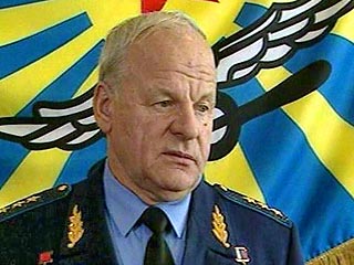 Главком ВВС РФ Владимир Михайлов вновь не исключил возможности нанесения ударов по бандитам вне территории России