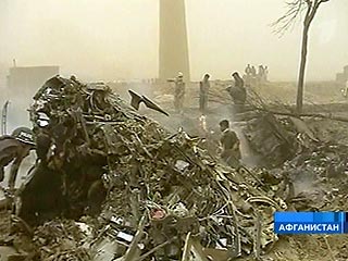 Военнослужащим США удалось найти в четверг тела 16 человек, погибших во вторник на востоке Афганистана в результате крушения транспортного вертолета американских ВВС. Погибшие находились недалеко от обломков вертолета, который попал под огонь противника