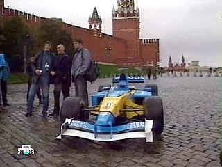 В августе в Москве пройдут показательные гонки болидов "Формулы-1"