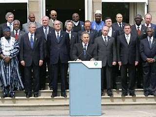 Саммит "большой восьмерки" 2005 года завершился