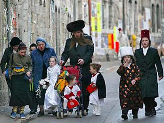 В 2006 году численность евреев в Израиле впервые сравняется с численностью евреев в Соединенных Штатах