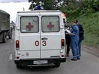 В Москве на территории овощной базы в результате несчастного случая погибли двое рабочих. Об этом сообщили в среду "Интерфаксу" в правоохранительных органах столицы
