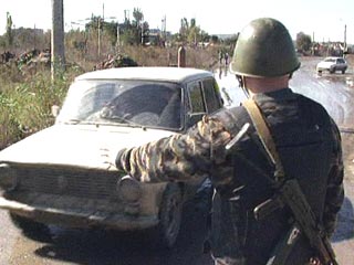 В Ингушетии боевик захватил нескольких заложников