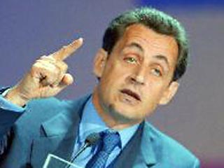 С конца 2000 года во Франции действует предложенный министром внутренних дел страны Николя Саркози закон, который содержит положения по запрету самой "древней профессии". Однако прошло уже два года, а результаты не слишком впечатляют