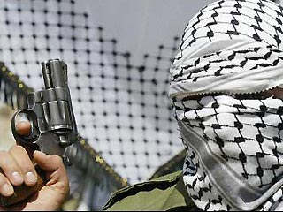 Как предполагается, журналистки были захвачены в качестве "разменной карты" на переговорах об освобождении Иабеда, который был захвачен в секторе Газы в четверг боевиками военизированной группировки "Батальоны мучеников Аль-Аксы"