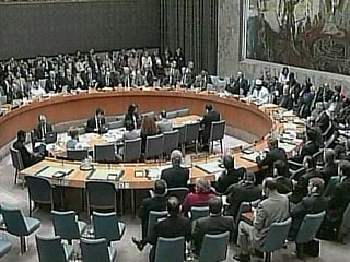 Совет Безопасности ООН расширил в пятницу санкции, введенные ранее в отношении террористической организации "Аль-Каида" и движения "Талибан"