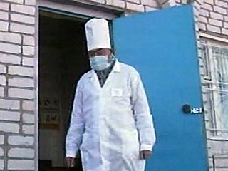 В Казахстане не подтвержден диагноз "птичий грипп" у заболевшего работника птицефермы, где от "птичьего гриппа" погибли более 600 домашних птиц