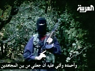 На арабском телевидении показана видеозапись, где человек с автоматом и в маске предупреждает о том, что на Западе вскоре продолжатся масштабные террористические атаки